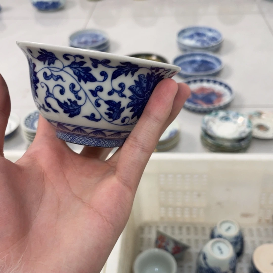 摆件陶景德镇缠枝莲压手杯jjj