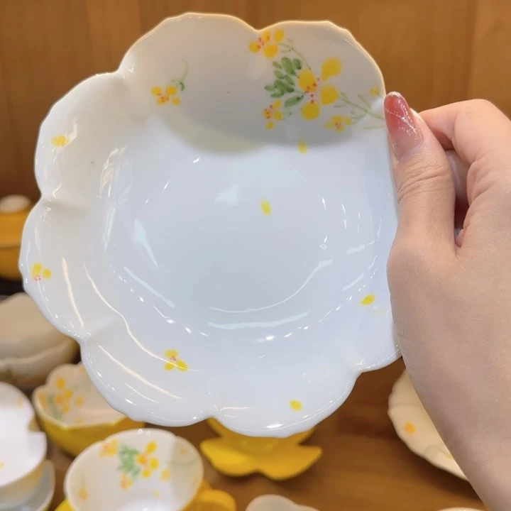 我***楠茶杯的设计也很独特啊笑