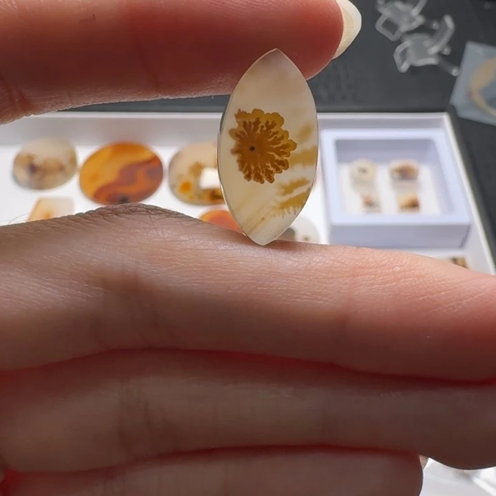 玛瑙/玉髓未镶嵌摆件