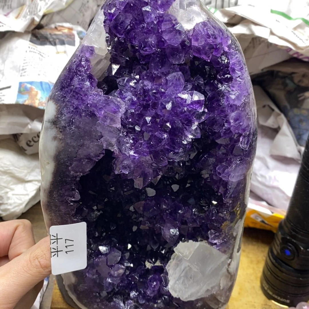 紫晶乌拉圭未镶嵌