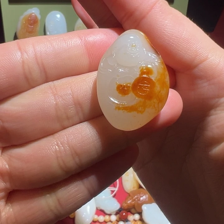 和田玉挂件未镶嵌东****练