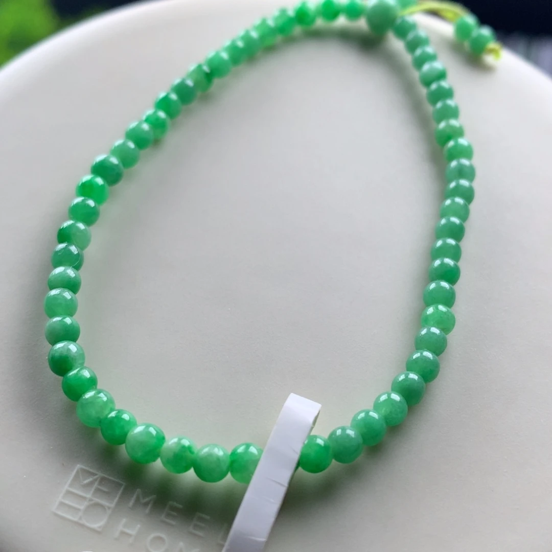 翡翠未镶嵌手链卡3.5鲜甜阳绿