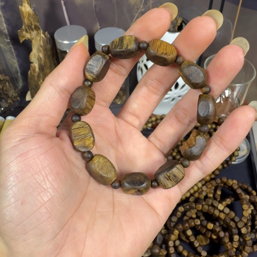 沉香沉香碎屑留疤单圈奇楠沉香手链