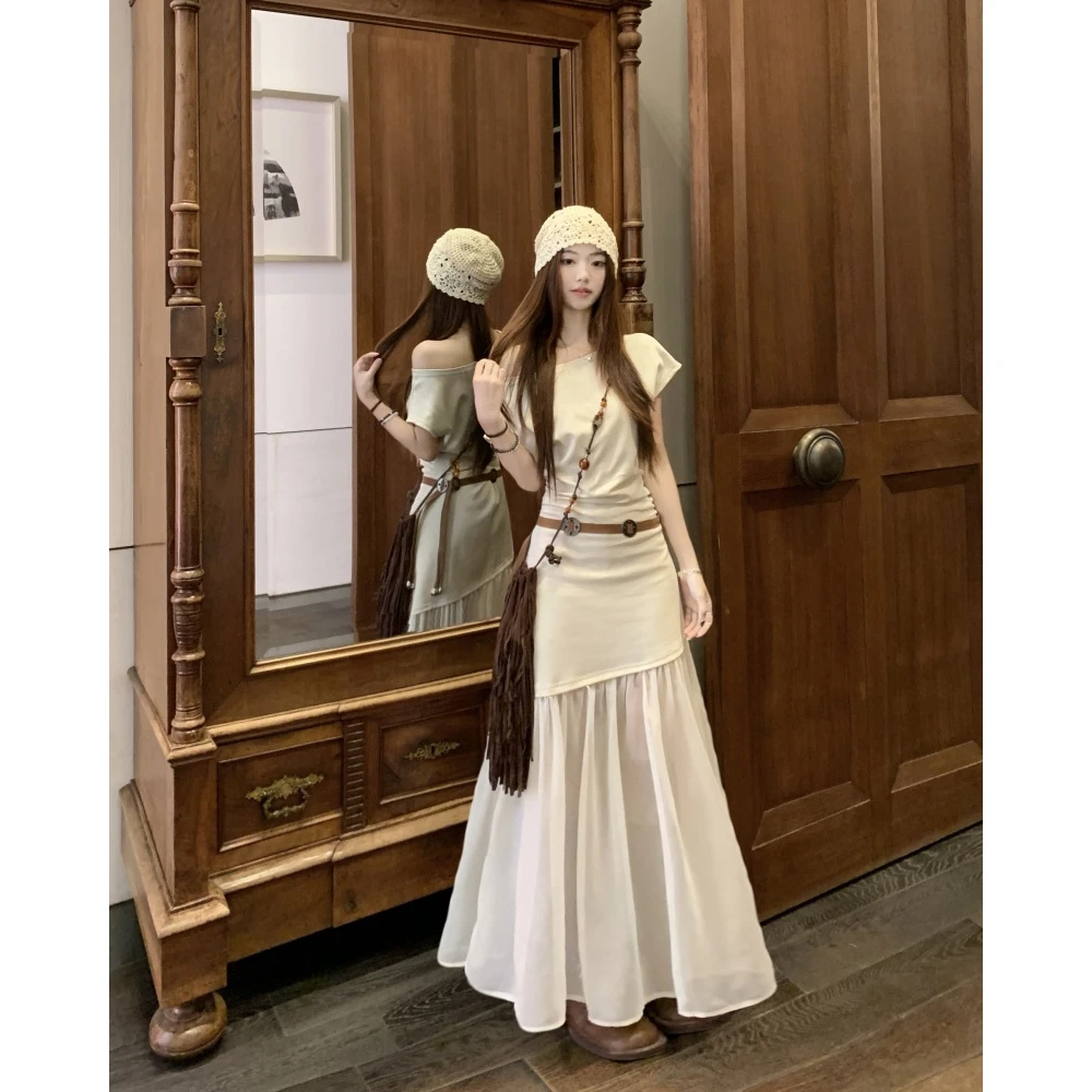 洋气衣服女2025夏季气质极简拼接网纱斜肩连衣裙女纯欲显瘦设计感
