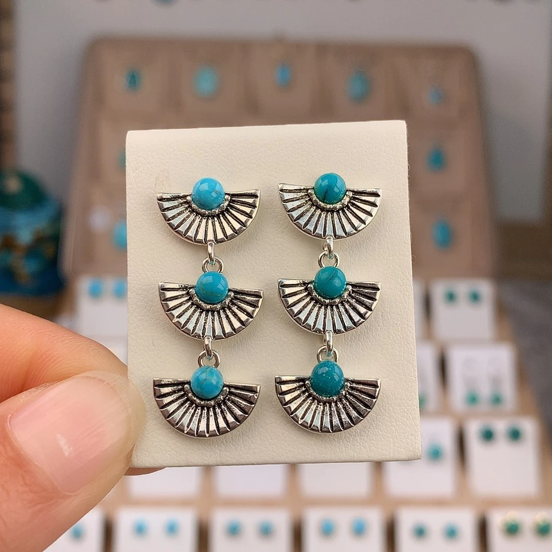 绿松石未镶嵌耳饰