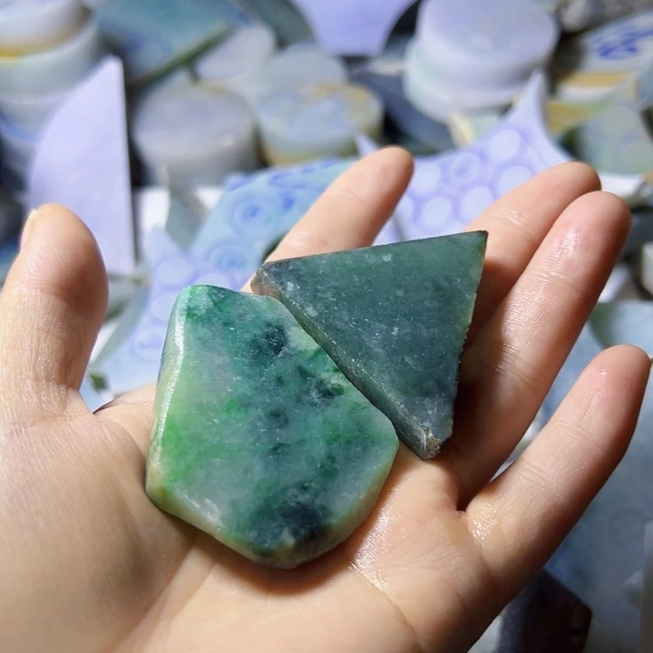 颈饰未镶嵌翡翠爱***赢