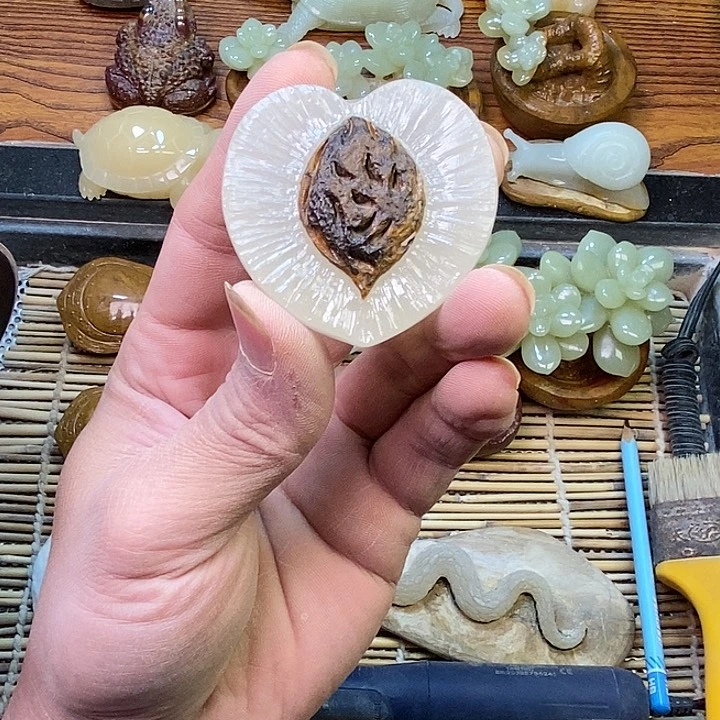 【闪购商品】砖雕J****n天然一体雕刻