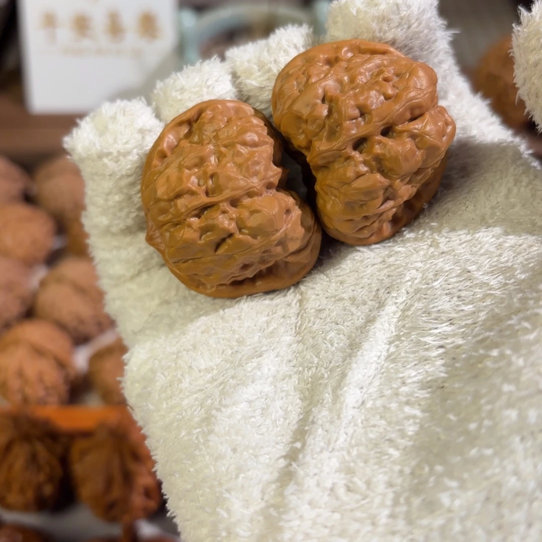 文玩核桃吊坠山地蛤蟆头