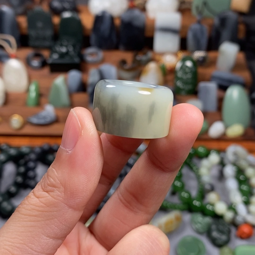 和田玉戒指未镶嵌