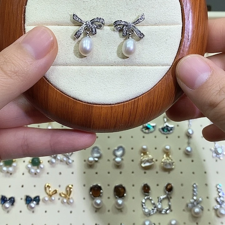 未镶嵌耳饰淡水珍珠