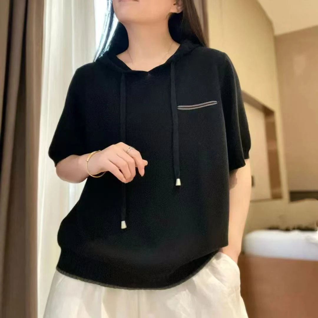老高推荐连帽针织胸前带装饰横条百搭减龄上衣
