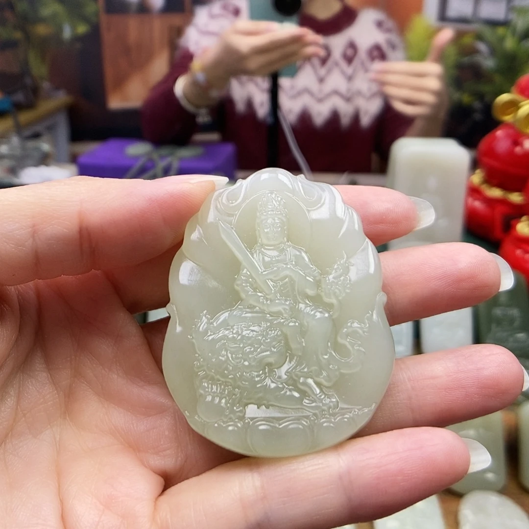 北***政和田玉未镶嵌颈饰