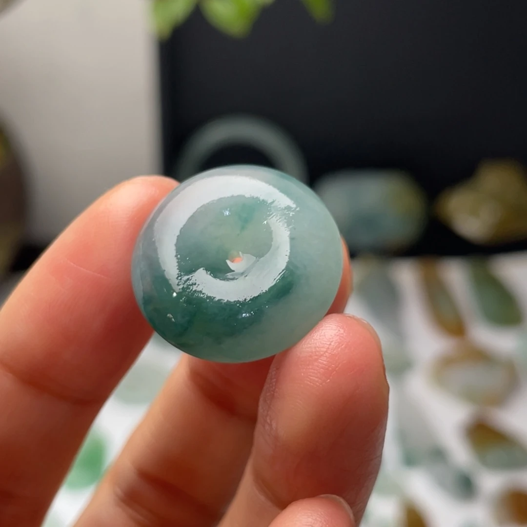 定制翡翠未镶嵌天然翡翠