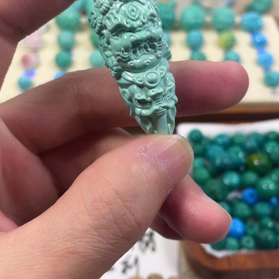 B***y手工雕刻配饰尺寸