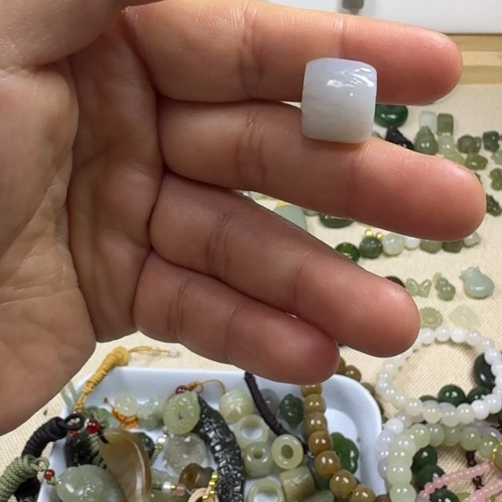 和田玉未镶嵌包链