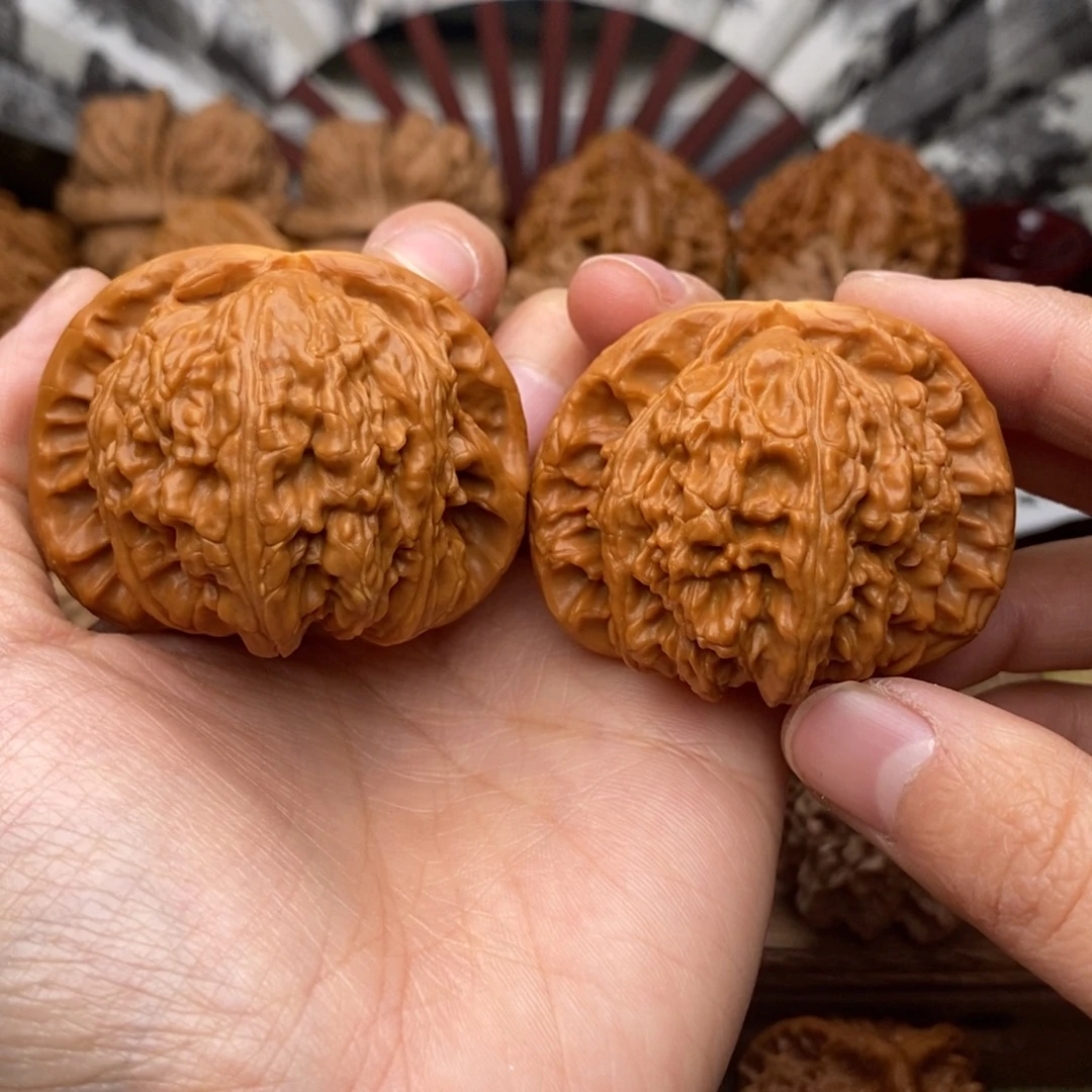 文玩核桃把件117号48白狮子