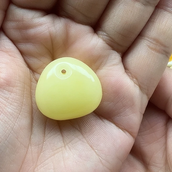 琥珀未镶嵌珠宝奇石公主扣打孔不退换