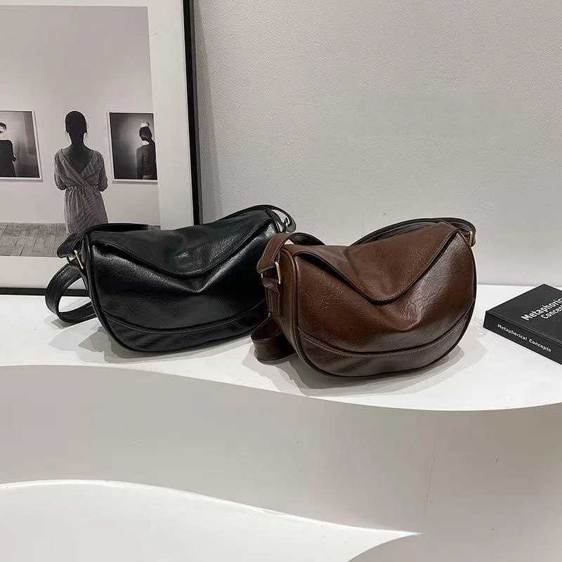 1154 通勤小众休闲饺子包 JJ