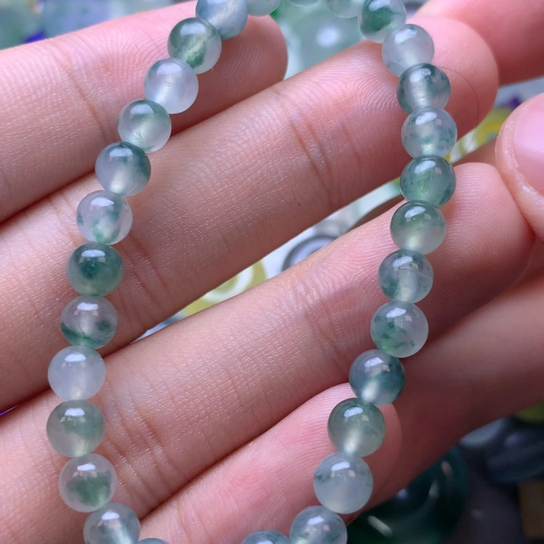 定制翡翠未镶嵌挂件