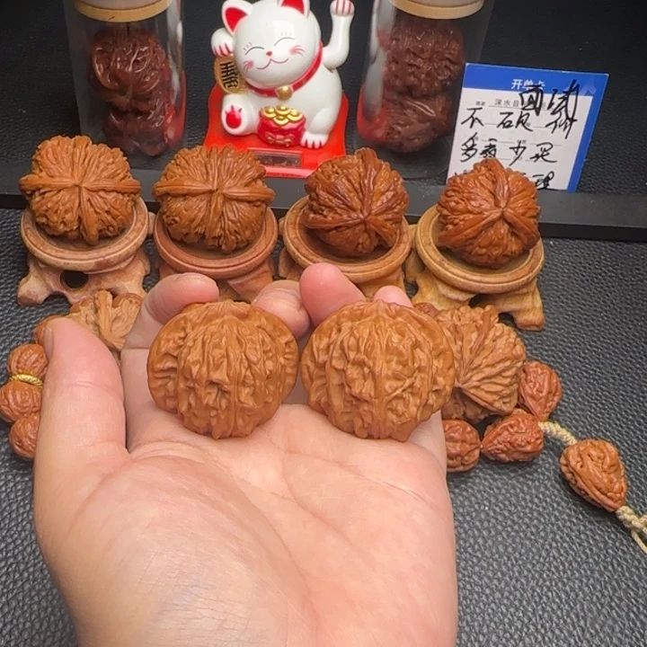 文玩核桃把件四座楼，全品无修，精品配对