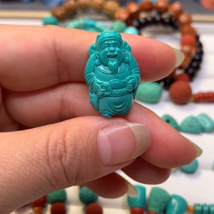 绿松石未镶嵌颈饰