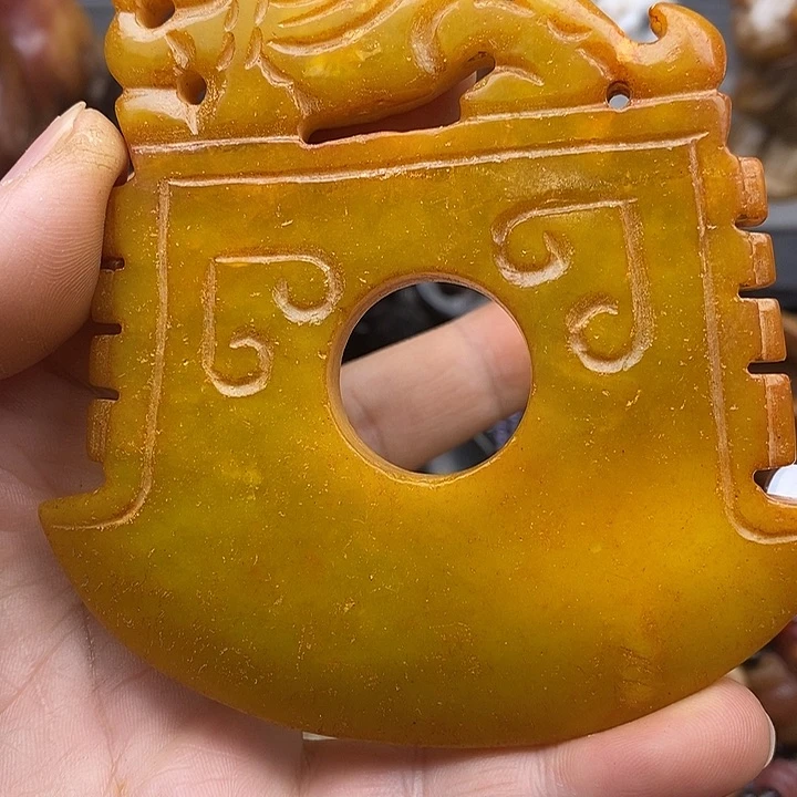 未镶嵌蛇纹石玉颈饰