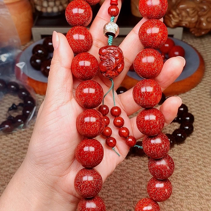 檀香紫檀（小叶紫檀）桃2.0手持红