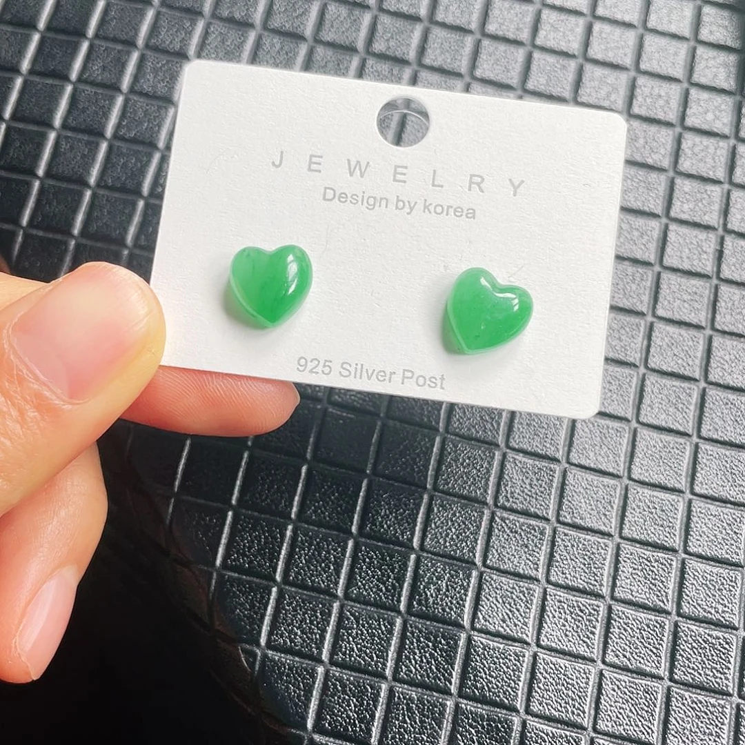 石英质玉未镶嵌耳环