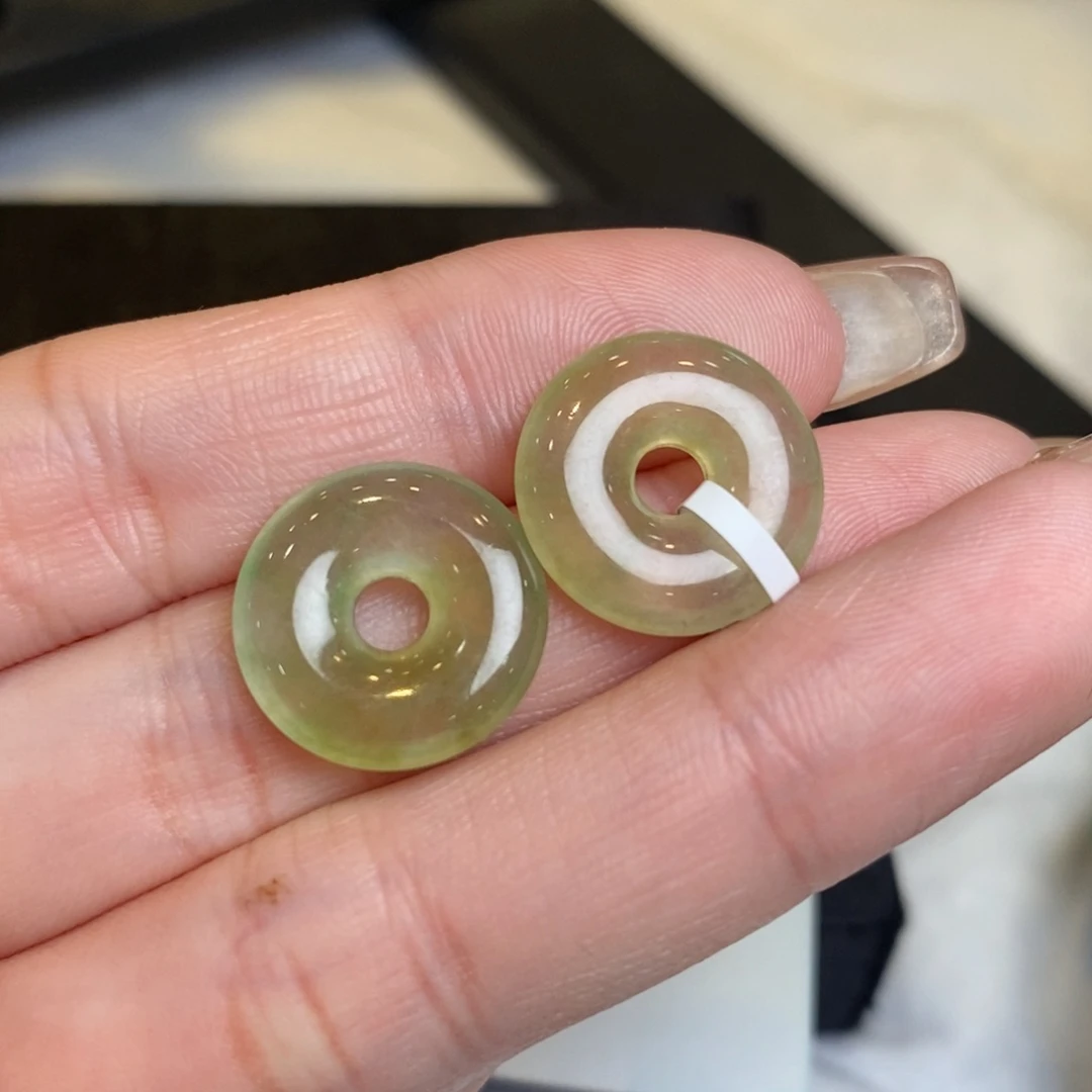 翡翠耳饰未镶嵌甜甜圈