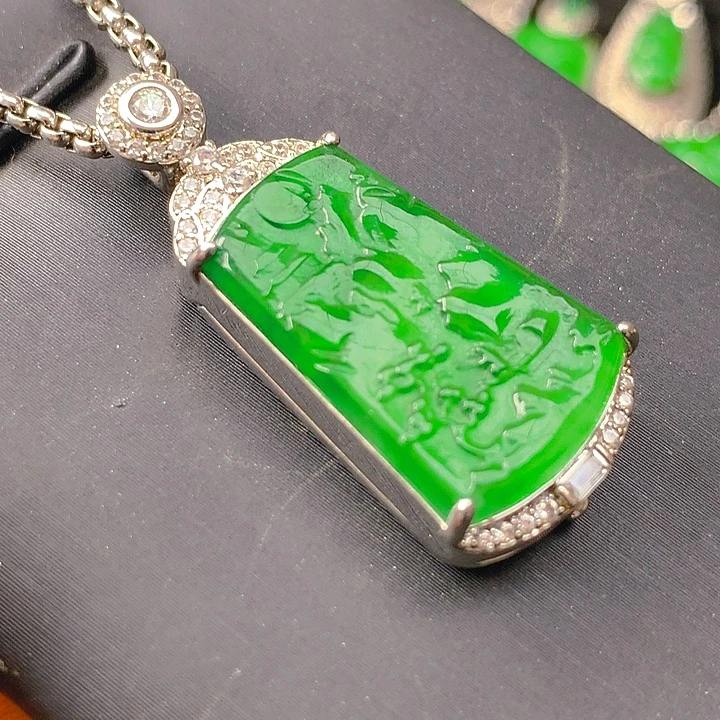 翡翠未镶嵌颈饰翡翠