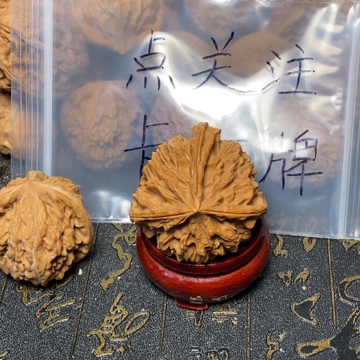 ****冲文玩核桃吊坠文玩核桃异形单只