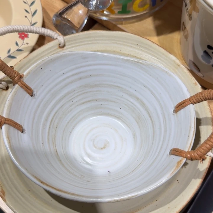 景德镇陶瓷两个盘