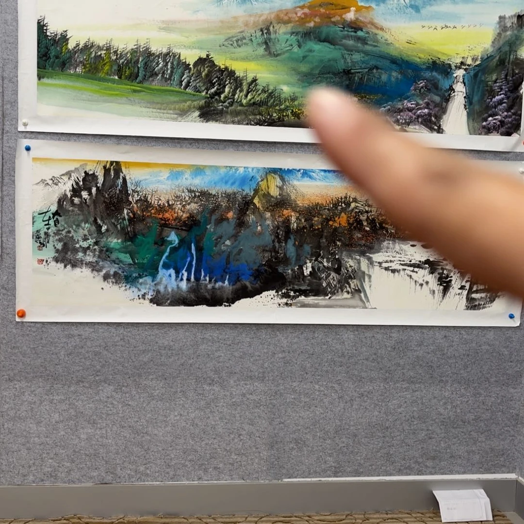 国画花鸟等图案为一体而