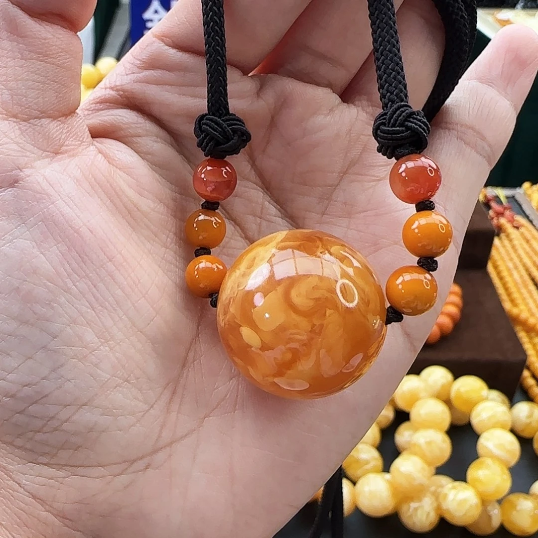 琥珀未镶嵌颈饰吊坠