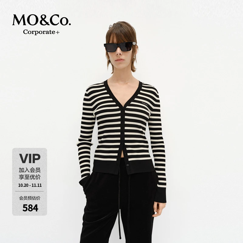 【C+系列】MOCO针织衫开衫2025春新品轻柔V领条纹短款MBE1CAR043