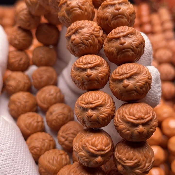 猴头核桃吊坠幸**家斗战胜佛