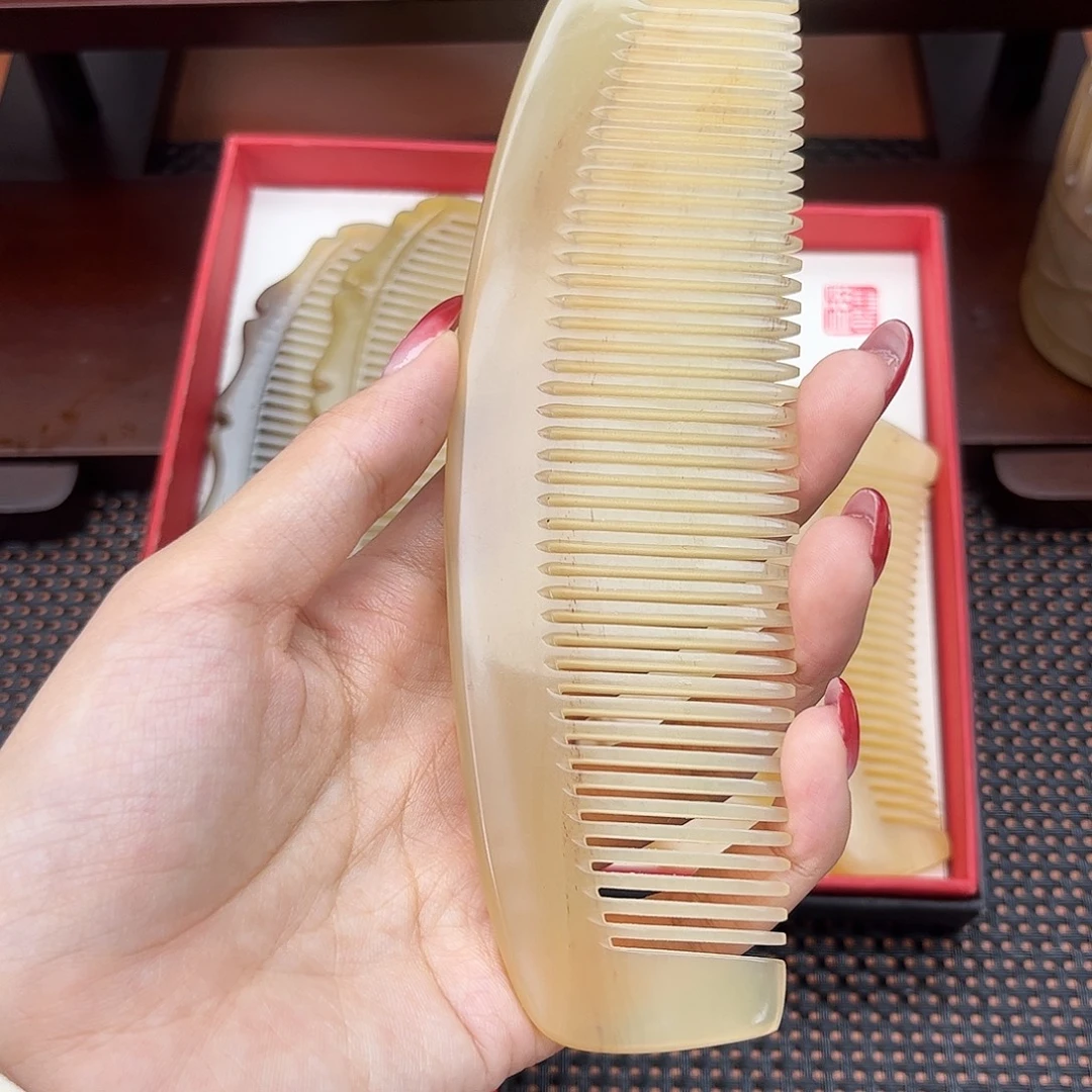 手工制作纯牛角梳子