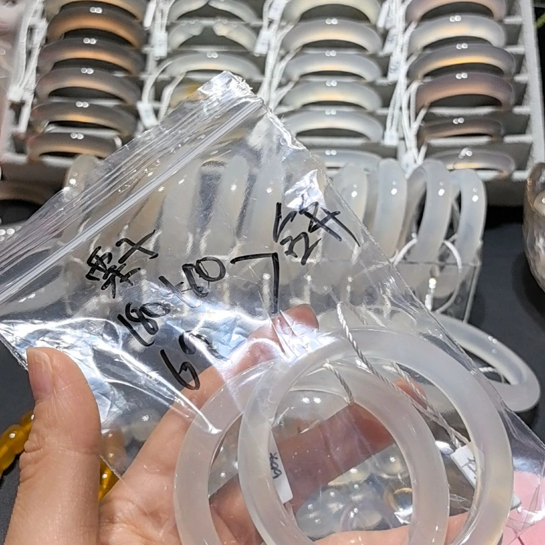 栗***子玛瑙/玉髓未镶嵌手镯