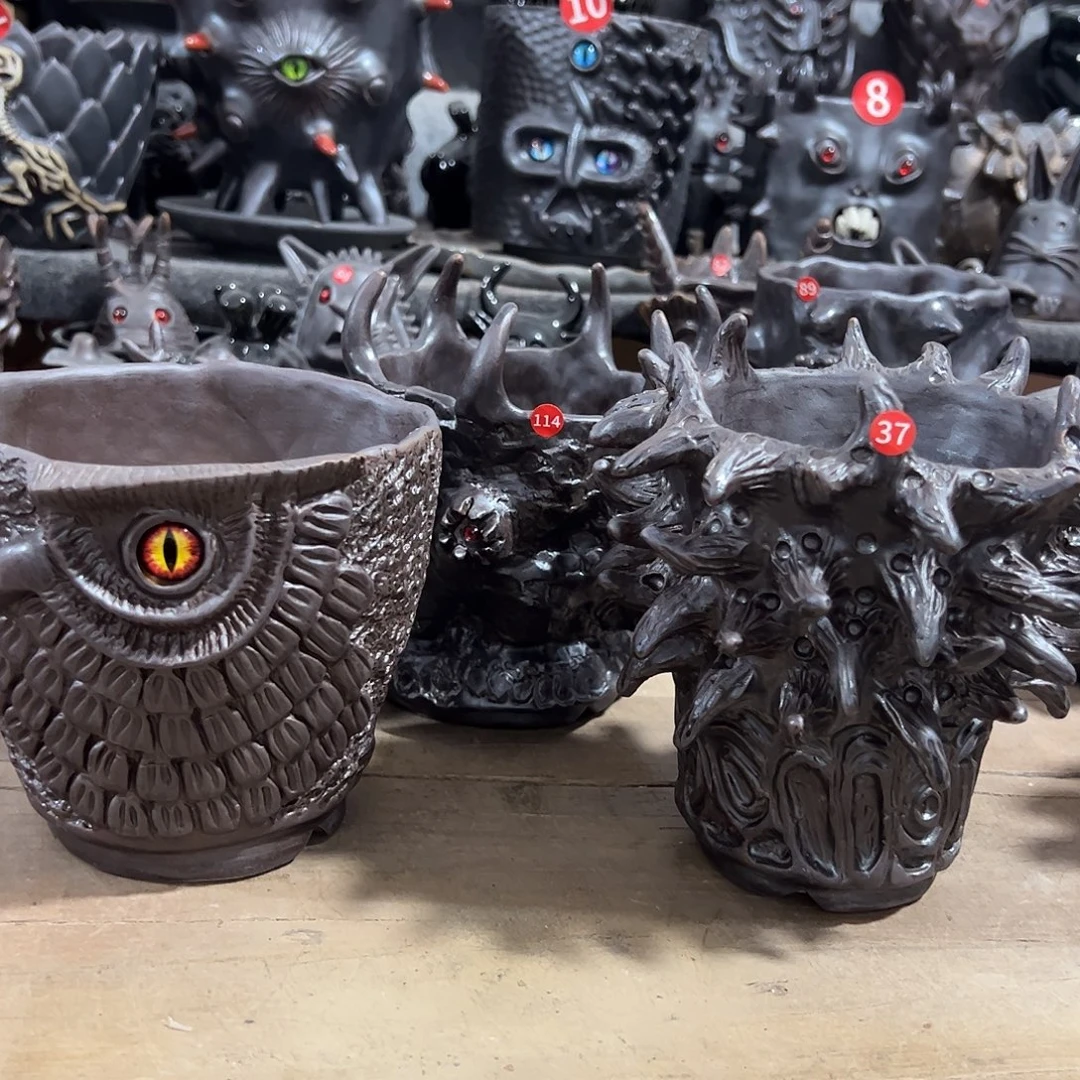 老***尊3个手捏有手工制作痕迹