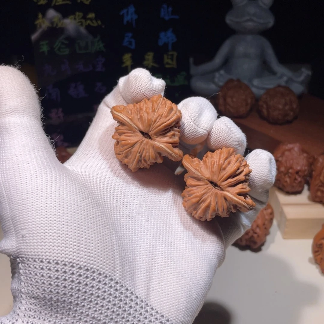 文玩核桃把件四座楼1352，3938