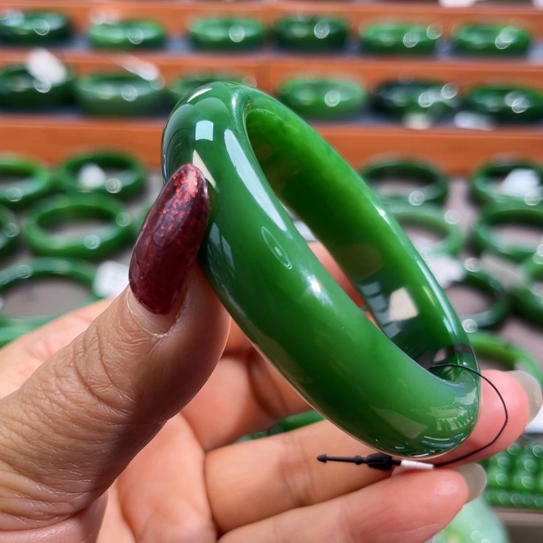 未镶嵌手镯和田玉（碧玉）愿**见