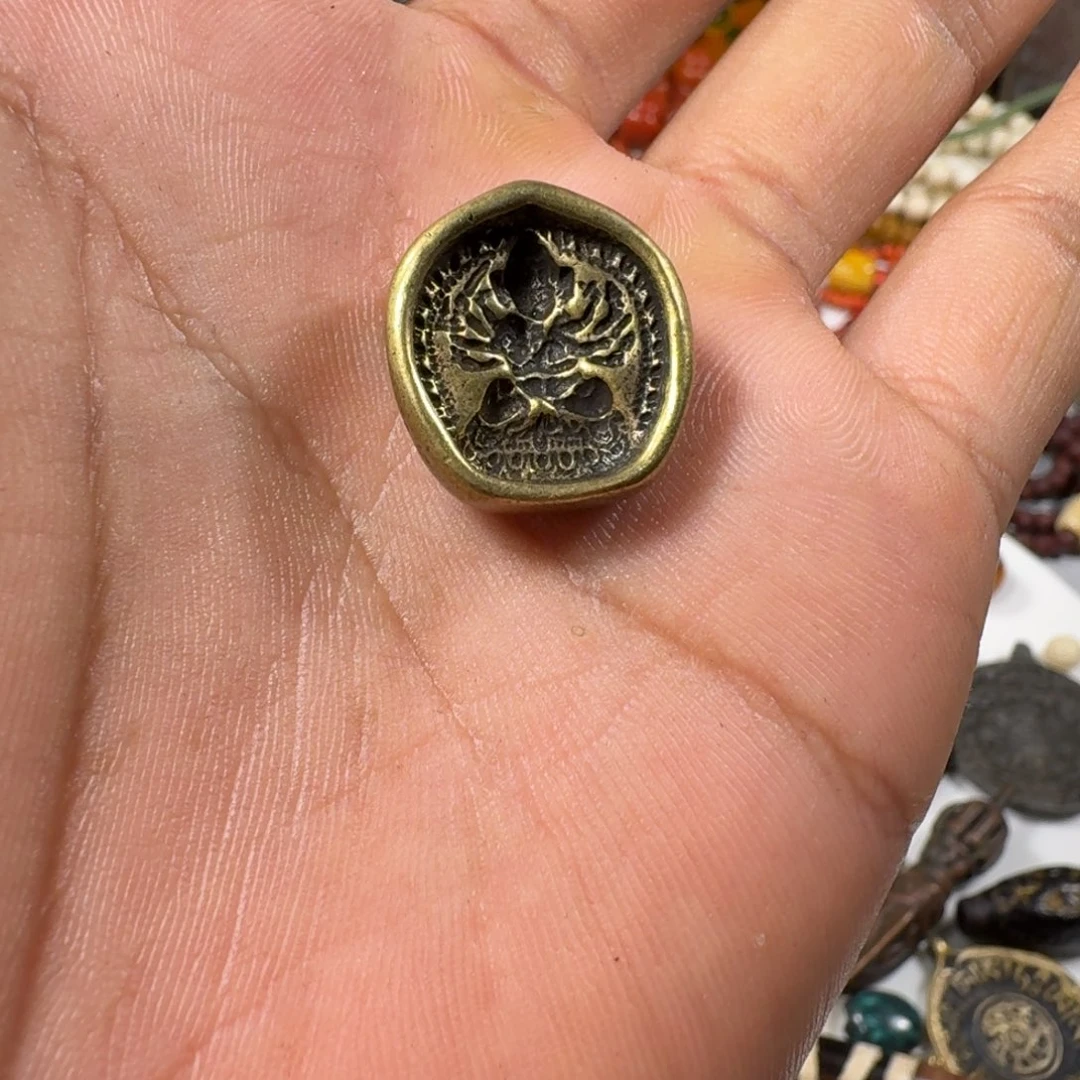 黑果木擦摸漂亮的