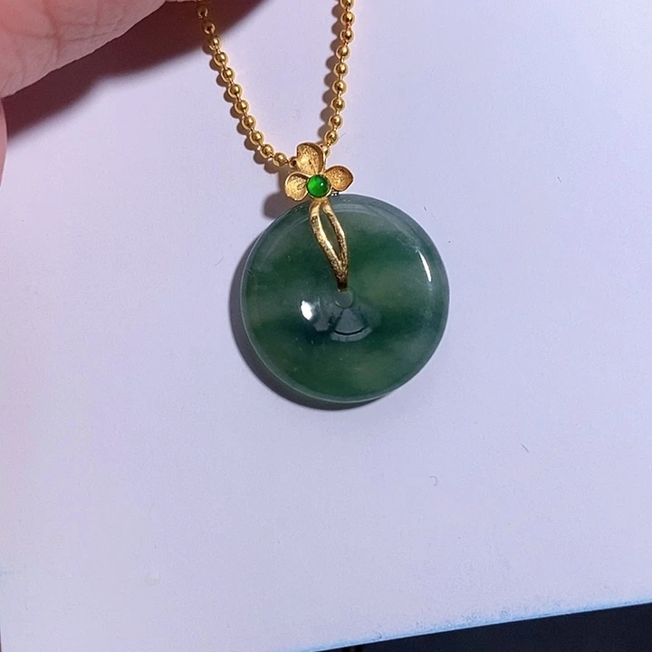 翡翠18K金镶嵌颈饰142