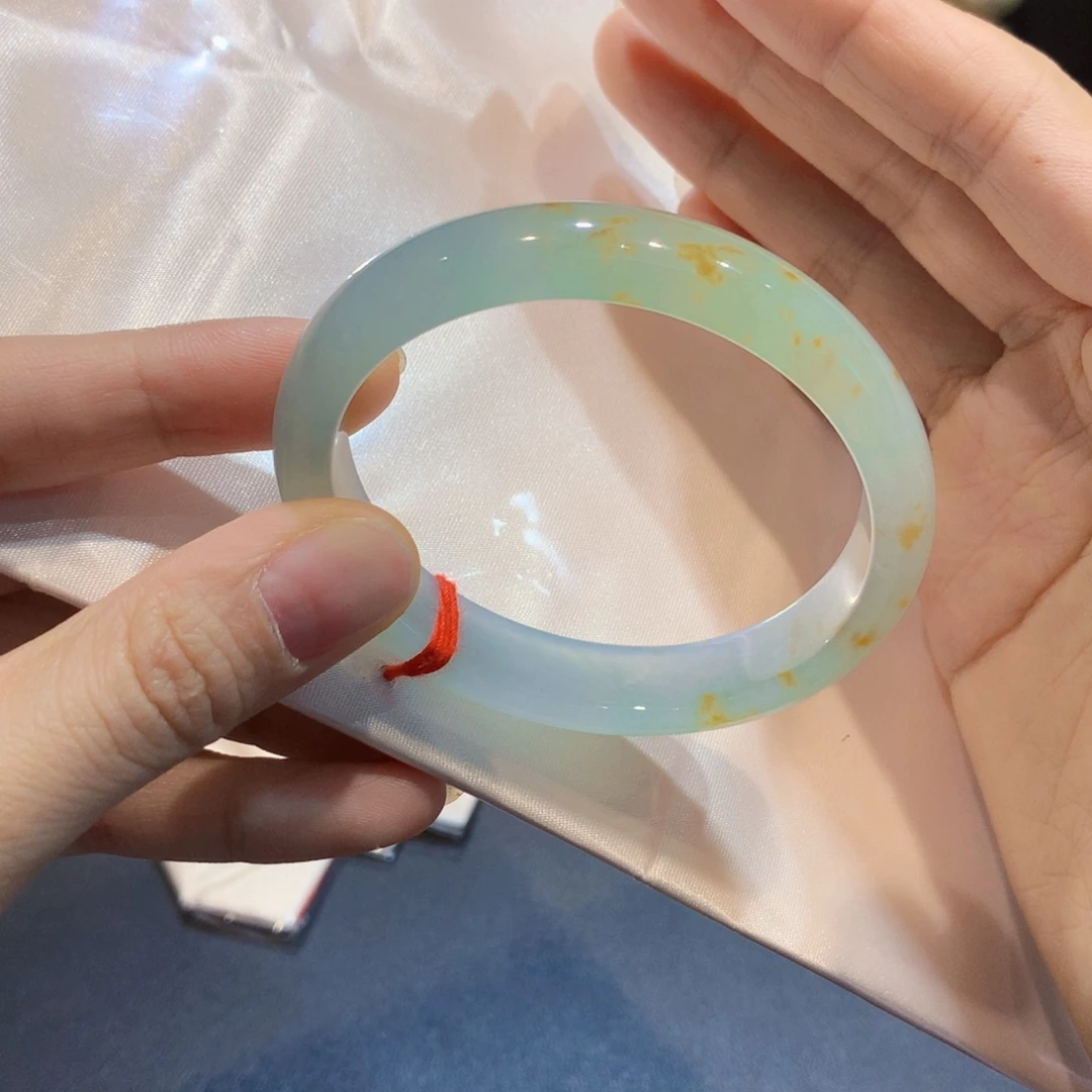 翡翠未镶嵌手镯4号