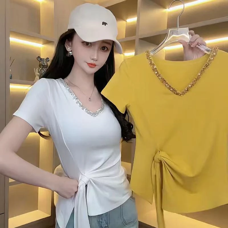 大码V领烫钻短袖t恤女夏季新款2025胖mm开叉绑带收腰显瘦小众上衣