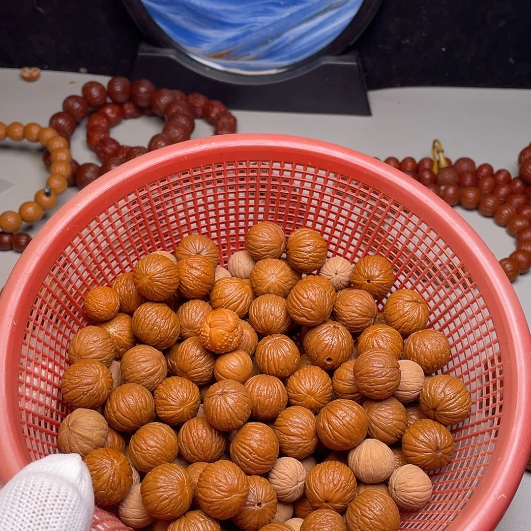 若***天吊坠猴头核桃凤羽17+