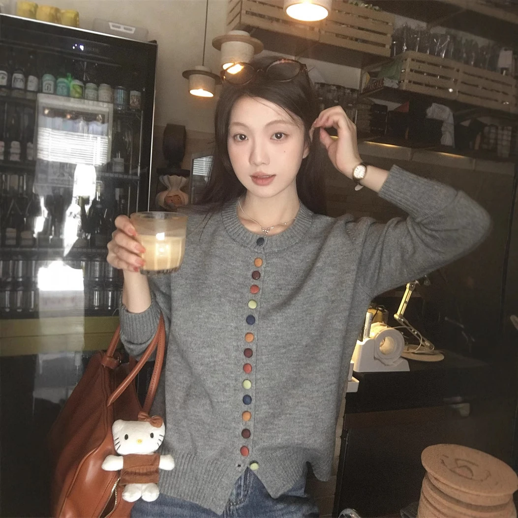 彩色纽扣薄款针织开衫秋季新款韩系圆领甜美小外套软糯百搭上衣女