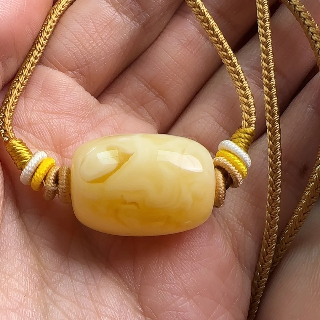 蜜蜡未镶嵌珠宝奇石