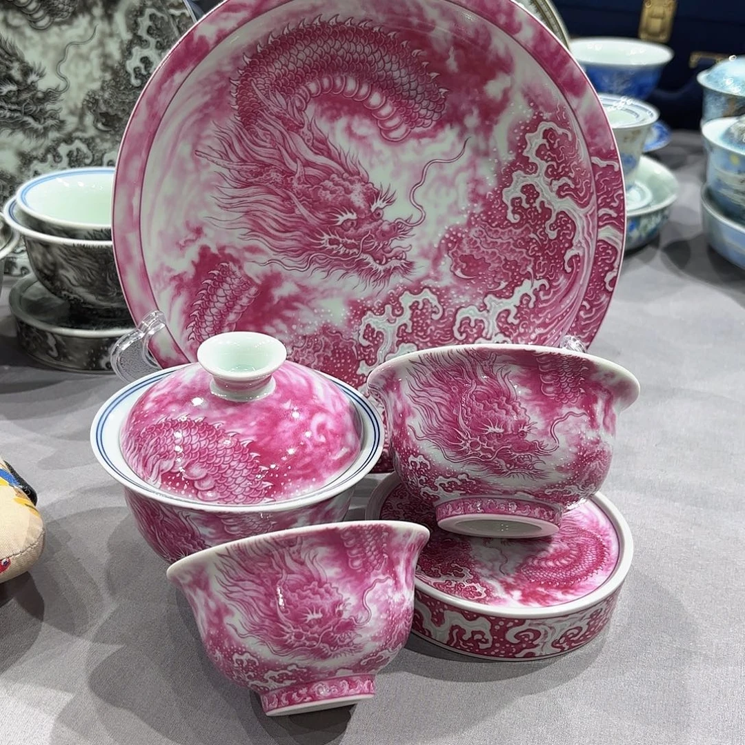 瓷片景德镇瓷器精品陈列