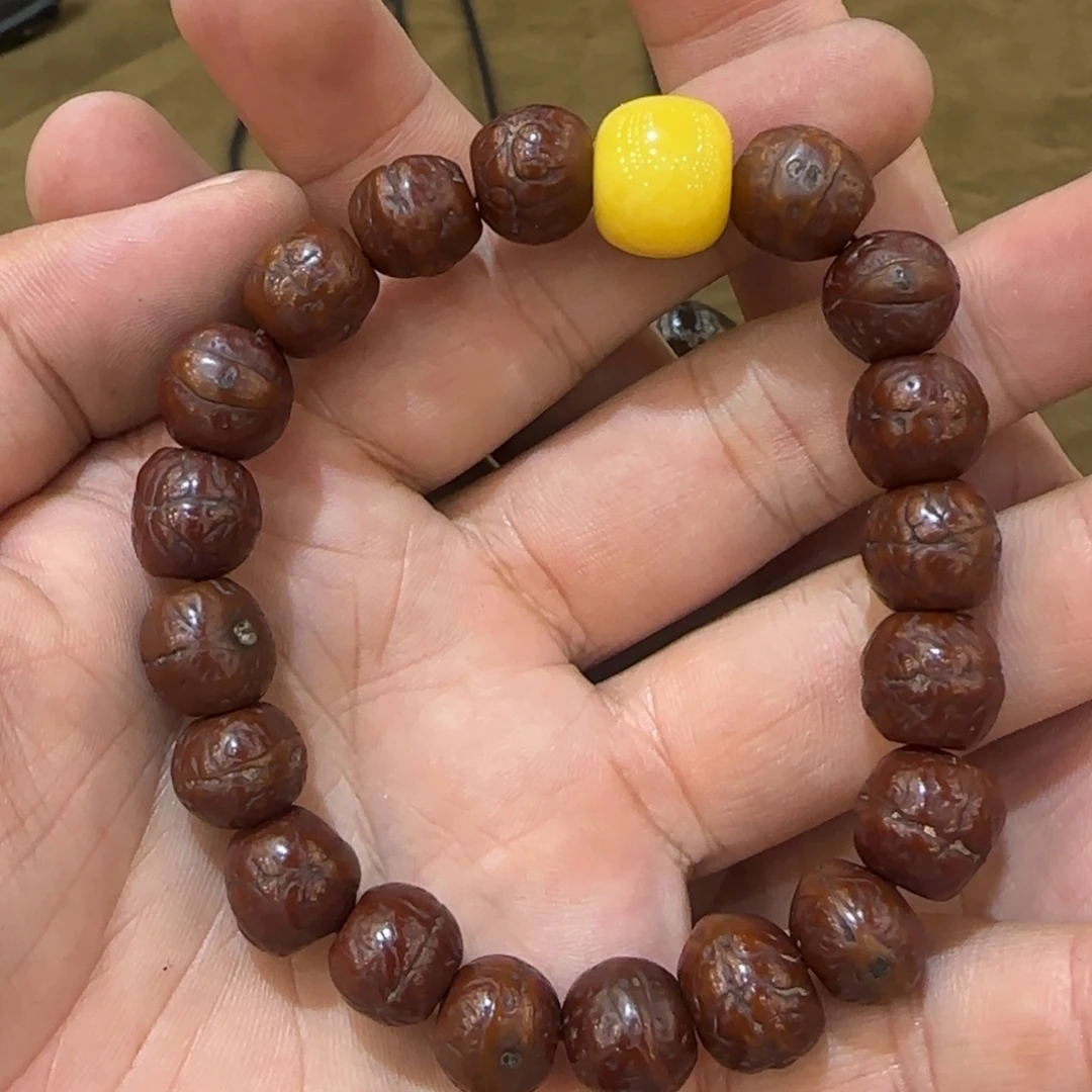 开***在凤眼菩提吊坠好看的喜欢带回家